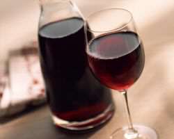 Малиновое вино в домашних условиях