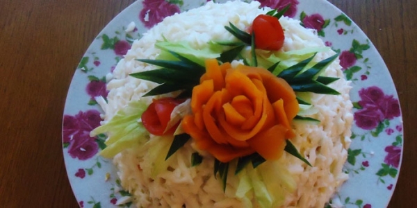 9 рецептов салата Невеста с копченой курицей
