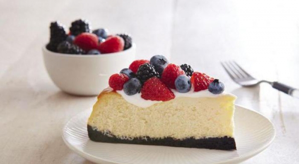 Пирог со свежими ягодами: лучшие рецепты и особенности приготовления
