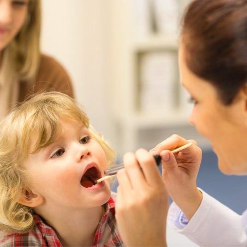 Аденоиды у ребенка: лечить или удалять? 
