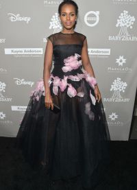 Шеннен Догерти вышла в люди после известия о раке