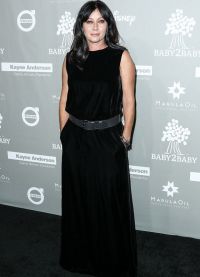 Шеннен Догерти вышла в люди после известия о раке