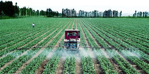 Pesticidi Ce Zastosuvannya Zabrudnennya Pesticidami