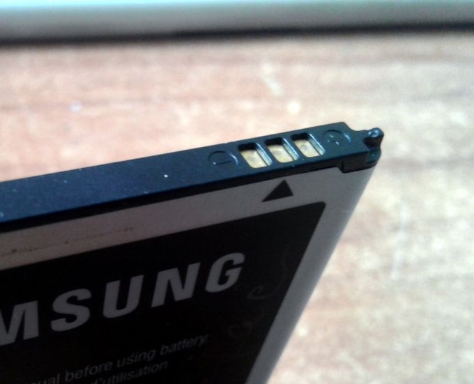 Полярность аккумулятора Samsung