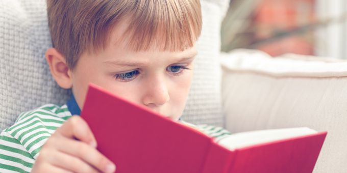 Нужны ли книги современному ребенку