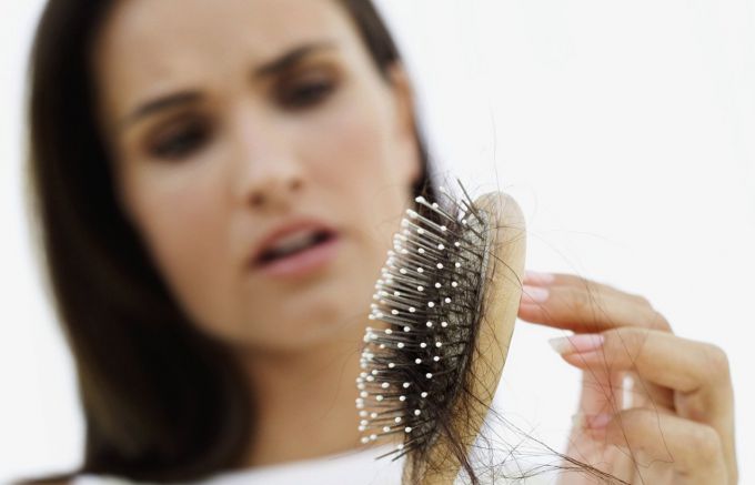 Какие существуют причины выпадения волос
