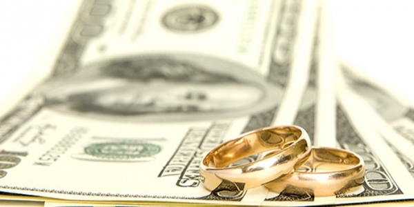 Фиктивный брак для получения гражданства или прописки - сколько стоит и наказание по семейному праву
