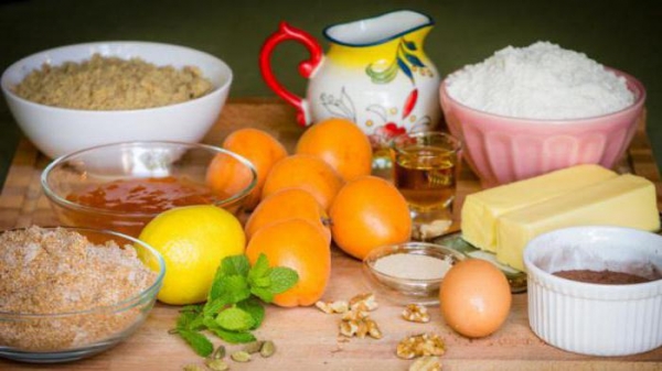 Пирог с абрикосами и творогом: лучшие рецепты и особенности приготовления