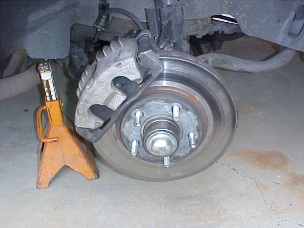 Задний тормозной суппорт: устройство, принцип работы и схема