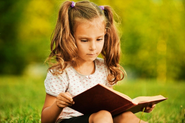 Как приучить ребенка к чтению книг 