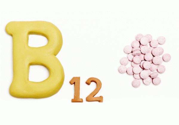 Для чего нужен витамин В12, от чего он помогает?