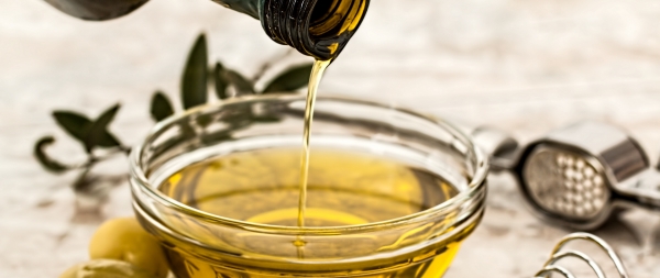 Льняное масло: лечебные свойства, правила приема