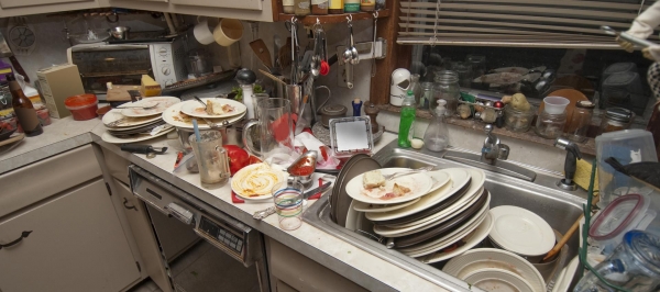 Какие опасности таит в себе губка для мытья посуды