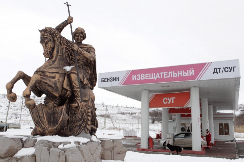 Как выглядят заправки в разных странах мира 