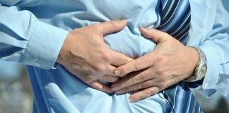 болить живіт