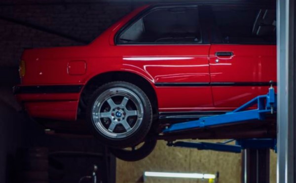 Работа на СТО: выгодно ли быть автослесарем