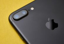 Bloomberg: Apple готується дозволити завантажувати додатки на iPhone зі сторонніх магазинів