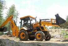 Екскаватор навантажувач