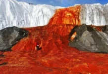 LIFE: Кривавий водоспад в Антарктиді може бути пов’язаний з життям на Марсі