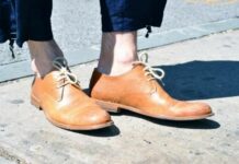 Чому ходити без шкарпеток шкідливо для ваших ніг