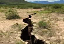 ScienceAlert: чотири штати США розірвали гігантські тріщини