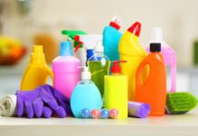 Вчені знайшли небезпечні хімічні речовини в миючих засобах для дому