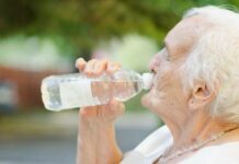 Зневоднення в літньому віці