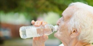 Зневоднення в літньому віці