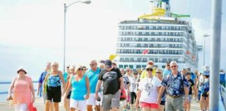 Чому заколисування триває після круїзу