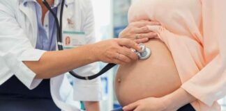 У чому різниця між гінекологом та акушером