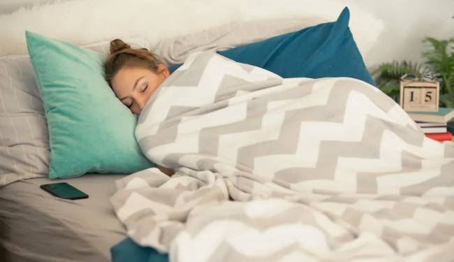 Польза утяжеленного одеяла