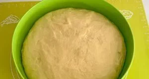 Як правильно заморозити дріжджове тісто: покрокова інструкція