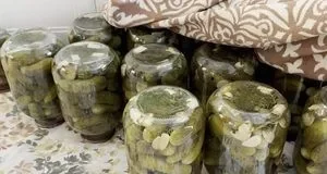 Бланшовані в оцті огірки на зиму: простий і незвичний спосіб консервації
