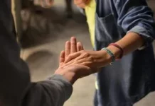 Чому іноді що більше допомагаєш, то гірше до тебе ставляться Чому іноді що більше допомагаєш, то гірше до тебе ставляться