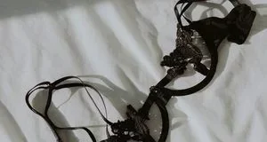 Чому відверта білизна не рятує стосунки і що справді важливо в парі Чому відверта білизна не рятує стосунки і що справді важливо в парі