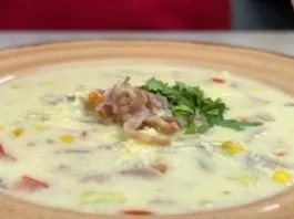 Курячий суп-чаудер з беконом і кукурудзою за пів години Курячий суп-чаудер з беконом і кукурудзою за пів години