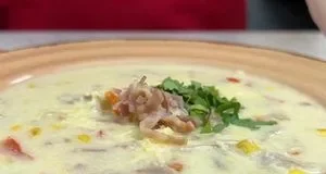 Курячий суп-чаудер з беконом і кукурудзою за пів години