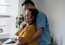 Як відрізнити дорослого партнера від «великої дитини»: 5 показових дрібниць