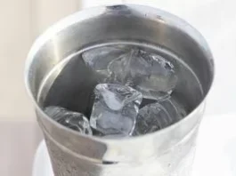 Як правильно виморожувати воду та для чого потрібна м’якіша тала вода